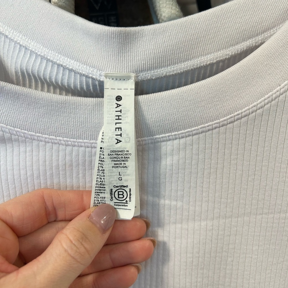 Athleta top